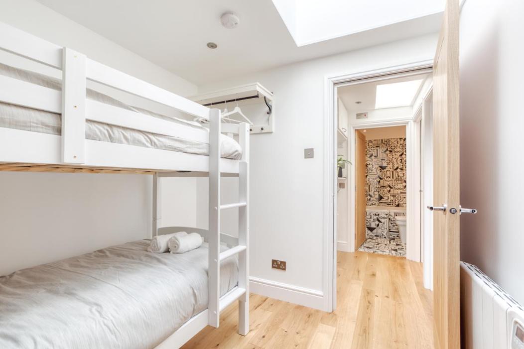 Central Bright 3 Bed Flat With Pool & Parking Edimburgo Exterior foto